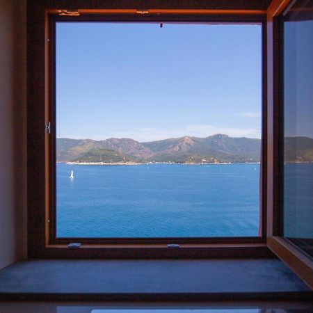 Helloelba Appartamento Il Faro Portoferraio Ngoại thất bức ảnh