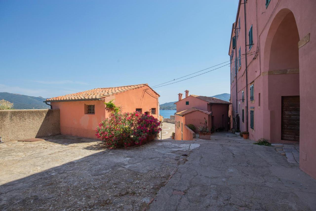 Helloelba Appartamento Il Faro Portoferraio Ngoại thất bức ảnh
