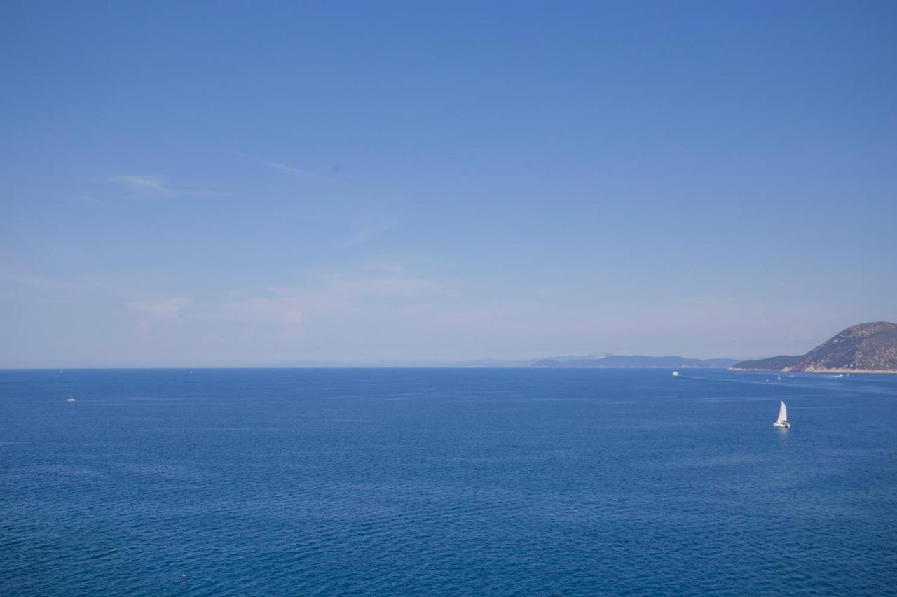 Helloelba Appartamento Il Faro Portoferraio Ngoại thất bức ảnh